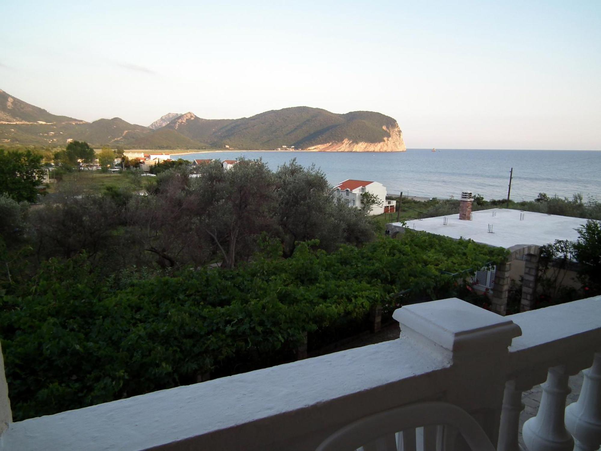 Castellamare Residence Petrovac Exterior photo